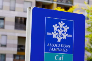 découvrez notre simulateur d'aide personnalisée au logement (apl) pour estimer vos droits et facilités d'accès aux aides financières. simplifiez vos démarches et optimisez votre budget logement grâce à notre outil convivial.