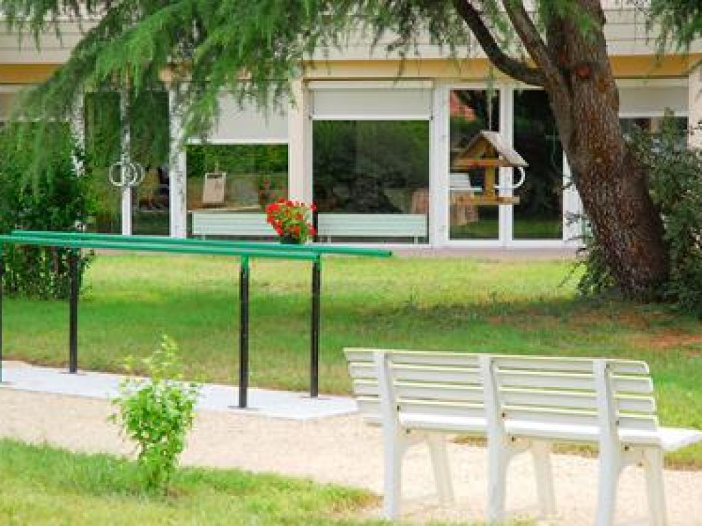 ehpad-la-cheneraie_featured_image-2