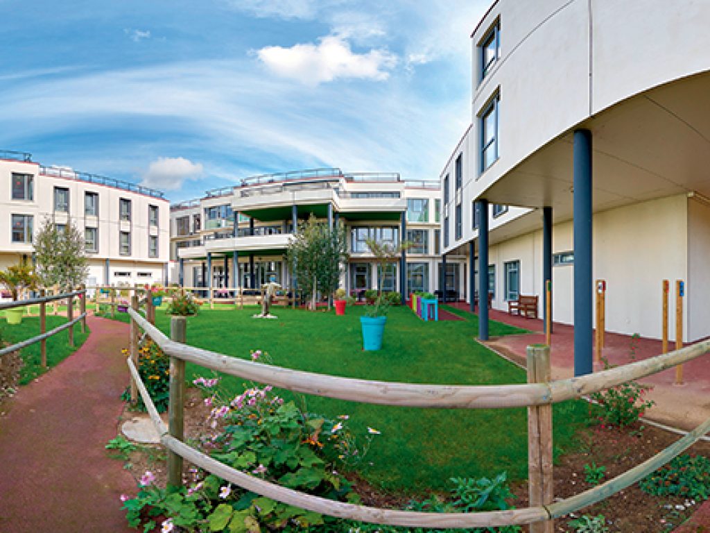 ehpad-la-maison-du-coudrier_featured_image-1