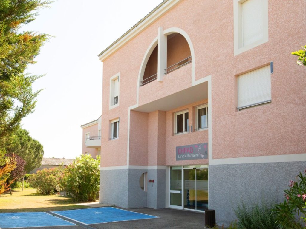 ehpad-la-voie-romaine_featured_image-1