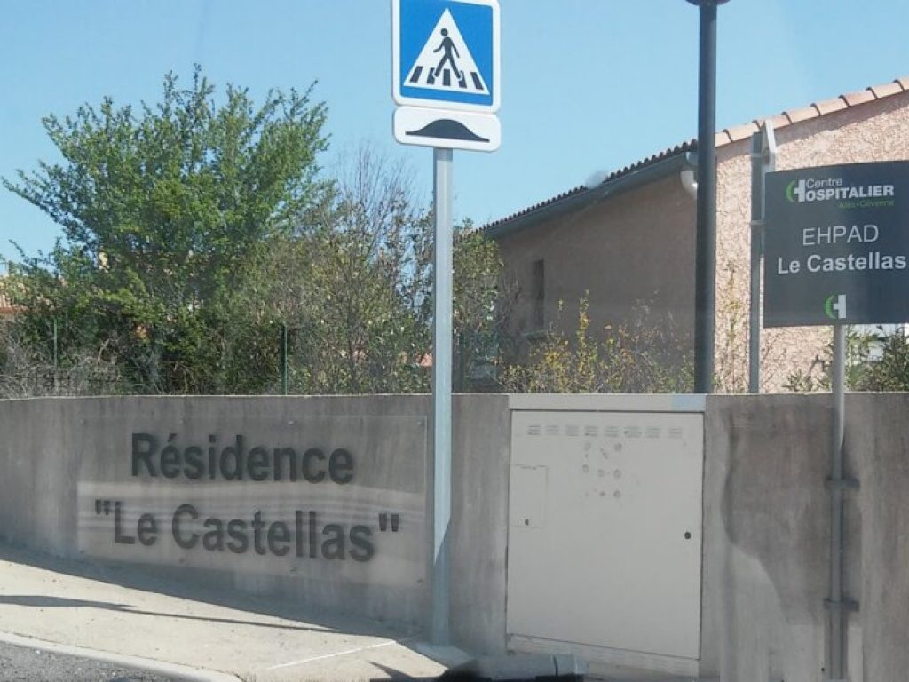 ehpad-le-castellas-rousson-centre-hospitalier-ales-cevennes_featured_image-1