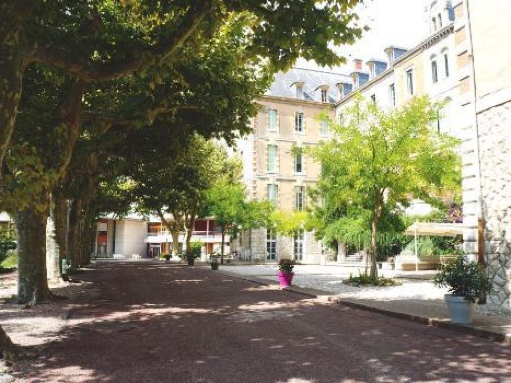 ehpad-le-garlaban_featured_image-1