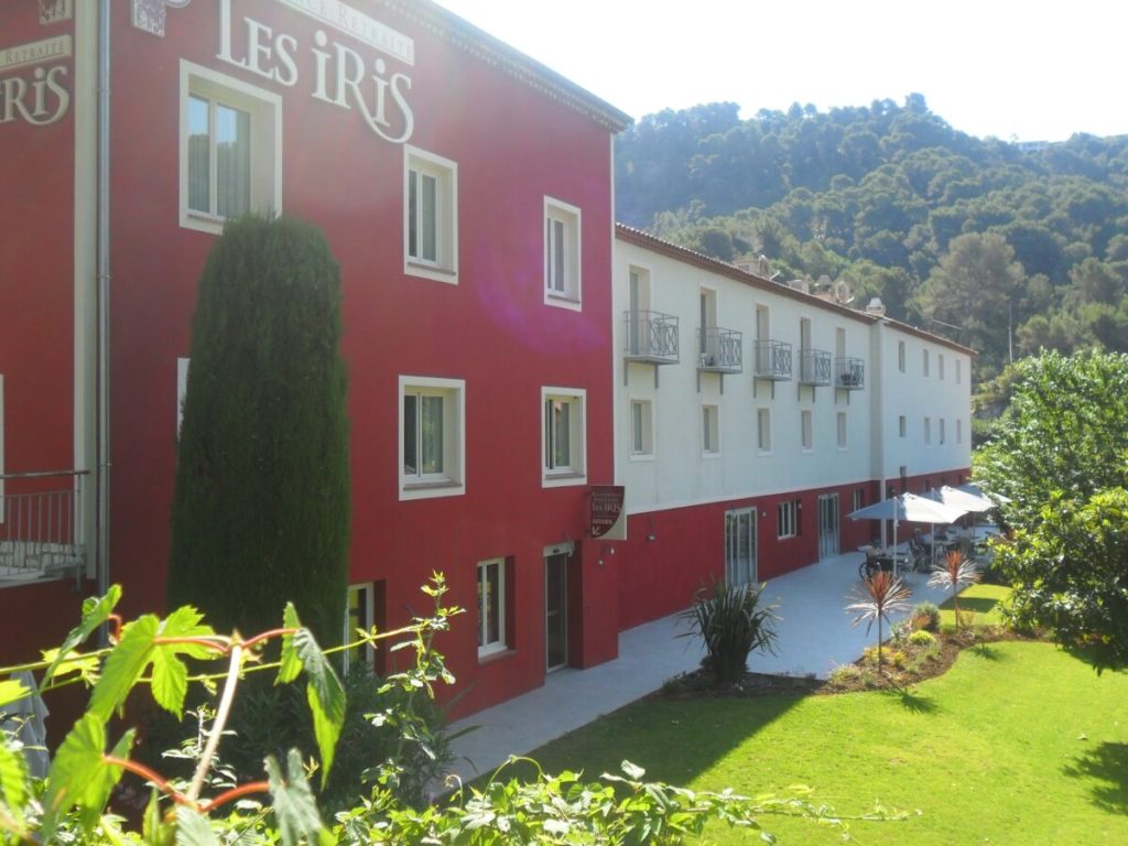ehpad-les-iris_featured_image-2