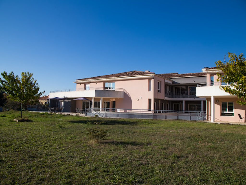 ehpad-residence-les-pins_featured_image-1