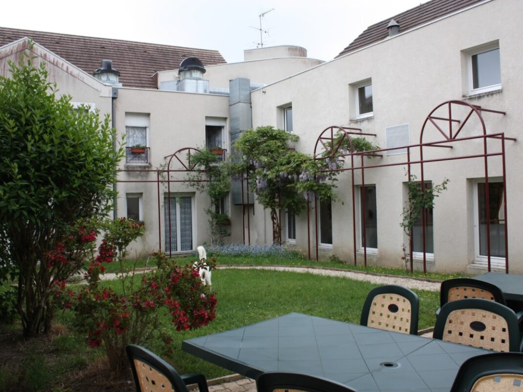 ehpad-residence-saint-didier_featured_image-1