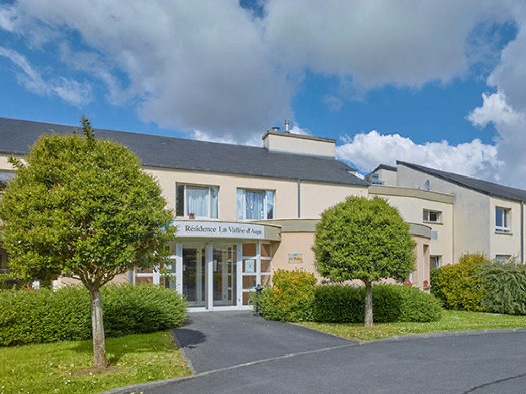ehpad-residence-vallee-dauge_featured_image-2