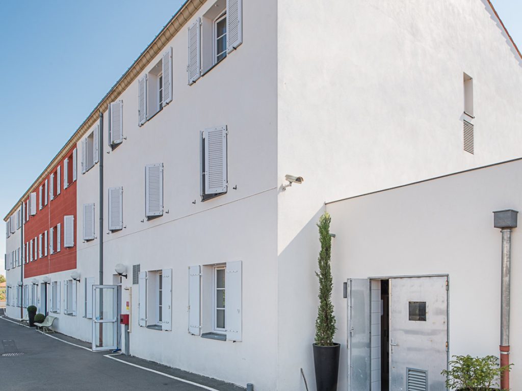 maison-de-retraite-korian-les-begonias_featured_image-1