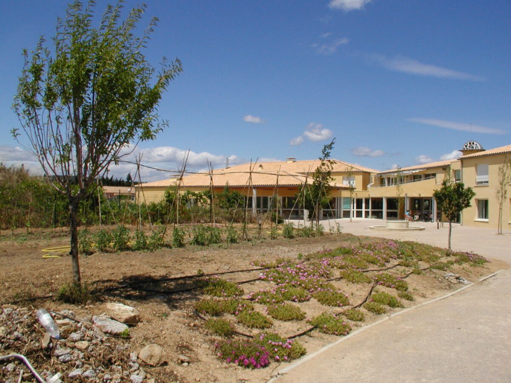 residence-mutualiste-lou-castellas-ehpad_featured_image-1